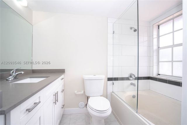 7090 NW 173rd Dr 203, Hialeah, FL 33015