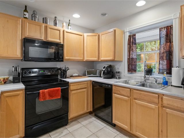 11 Leclair Street, Winooski, VT 05404