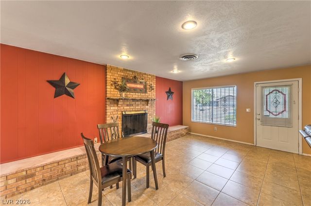 2420 Winwood Street, Las Vegas, NV 89108