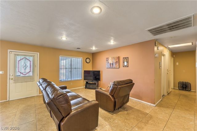 2420 Winwood Street, Las Vegas, NV 89108