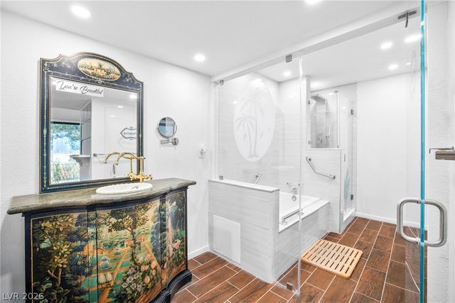 6744 Mountridge Drive, Las Vegas, NV 89110