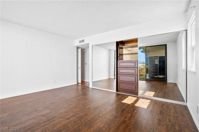 6744 Mountridge Drive, Las Vegas, NV 89110