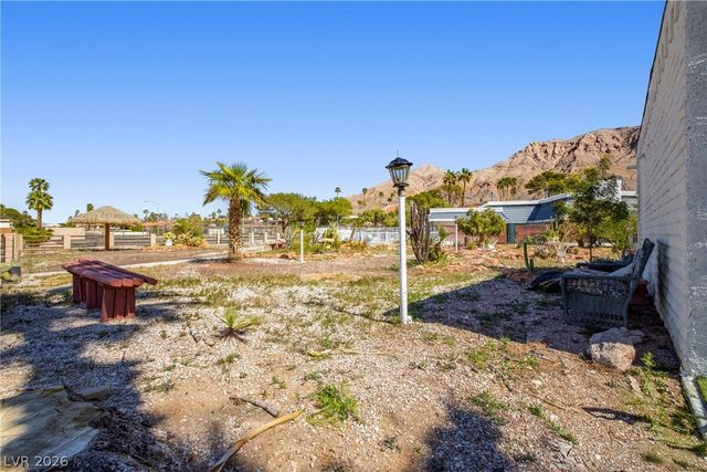 6744 Mountridge Drive, Las Vegas, NV 89110