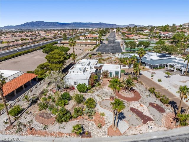 6744 Mountridge Drive, Las Vegas, NV 89110