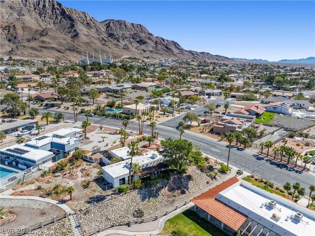 6744 Mountridge Drive, Las Vegas, NV 89110