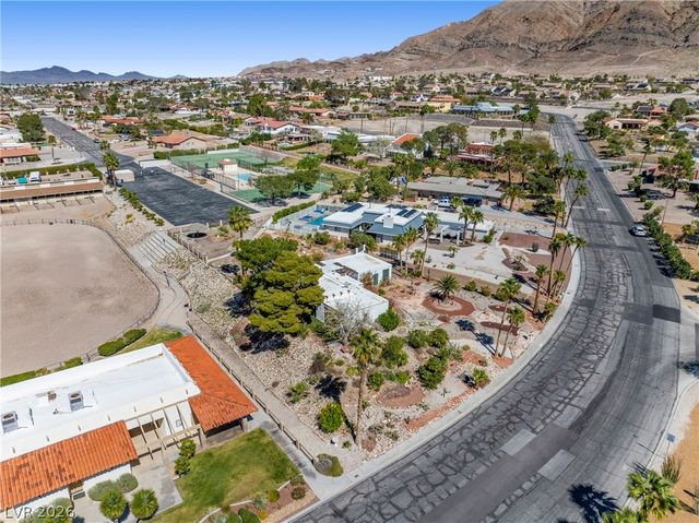 6744 Mountridge Drive, Las Vegas, NV 89110