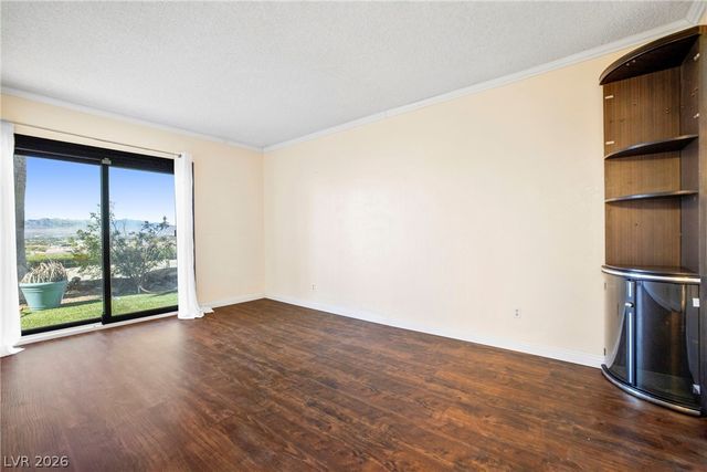 6744 Mountridge Drive, Las Vegas, NV 89110