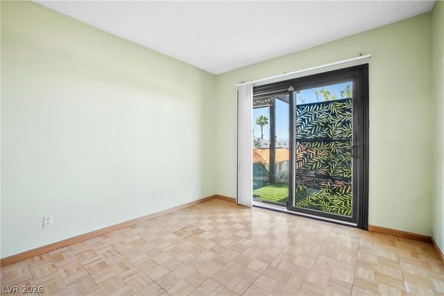 6744 Mountridge Drive, Las Vegas, NV 89110