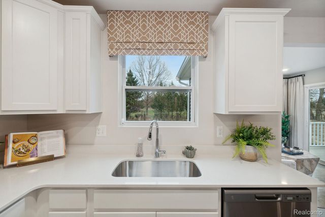 366 Edge Brook Drive, Holly Township, MI 48442
