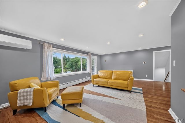 2304 Euclid Avenue, Syracuse, NY 13224