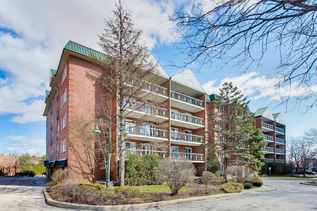 6980 W Touhy Avenue 402, Niles, IL 60714