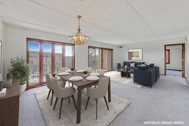 6980 W Touhy Avenue 402, Niles, IL 60714