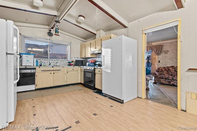 4111 Rose Mary Drive, Sterling Heights, MI 48310