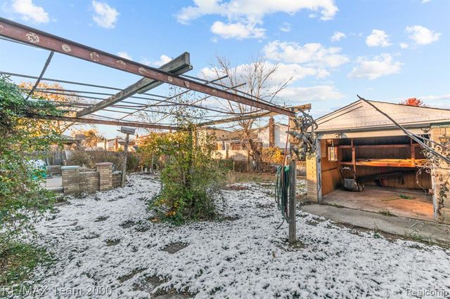 4111 Rose Mary Drive, Sterling Heights, MI 48310