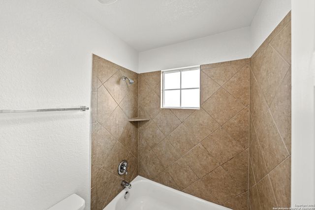 13515 Ashmont, Live Oak, TX 78233