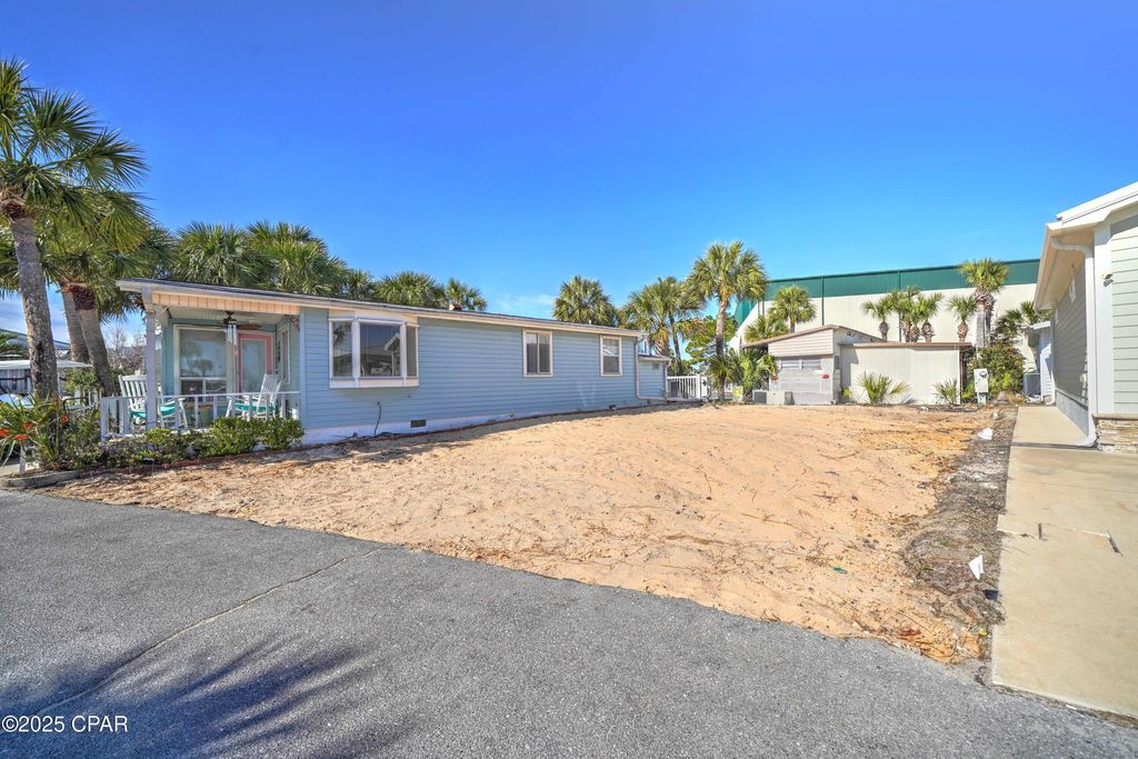 Image 7 of property listing at 374 Red Snapper Lane, Panama City Beach, FL 32408