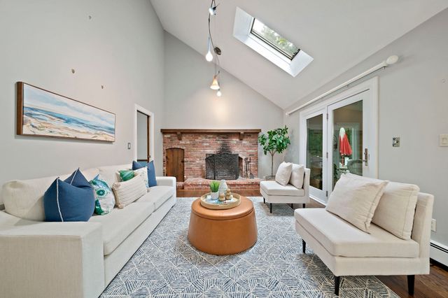 6 Seminole Rd, Canton, MA 02021