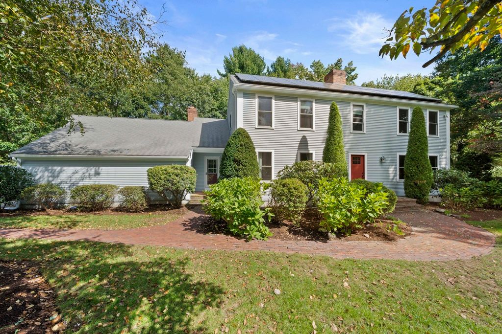 6 Seminole Rd, Canton, MA 02021