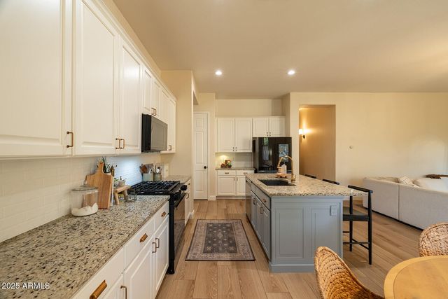 21125 E TWIN ACRES Drive, Queen Creek, AZ 85142