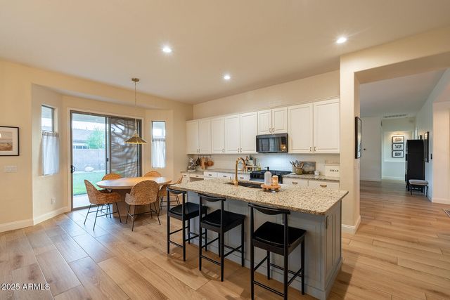 21125 E TWIN ACRES Drive, Queen Creek, AZ 85142