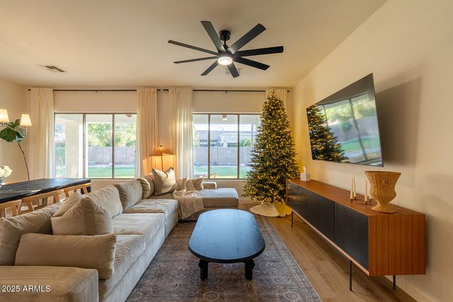 21125 E TWIN ACRES Drive, Queen Creek, AZ 85142