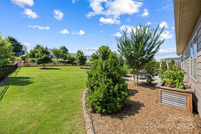 1108 Mayapple Way, Belmont, NC 28012