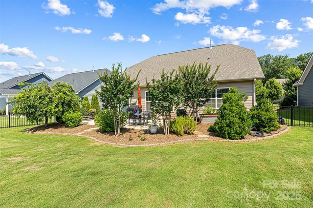 1108 Mayapple Way, Belmont, NC 28012