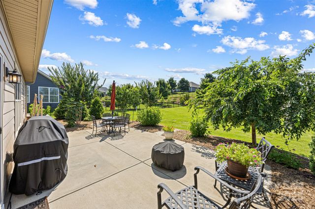 1108 Mayapple Way, Belmont, NC 28012