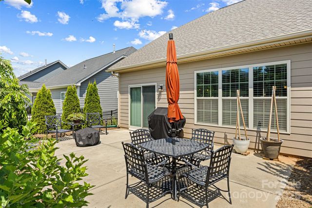 1108 Mayapple Way, Belmont, NC 28012