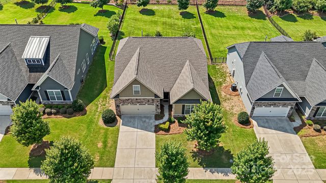 1108 Mayapple Way, Belmont, NC 28012
