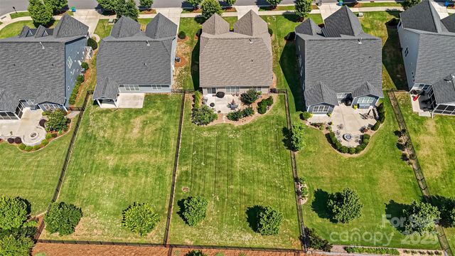 1108 Mayapple Way, Belmont, NC 28012