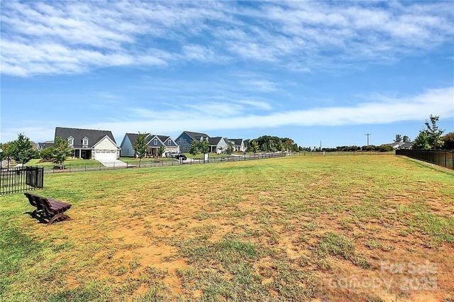 1108 Mayapple Way, Belmont, NC 28012