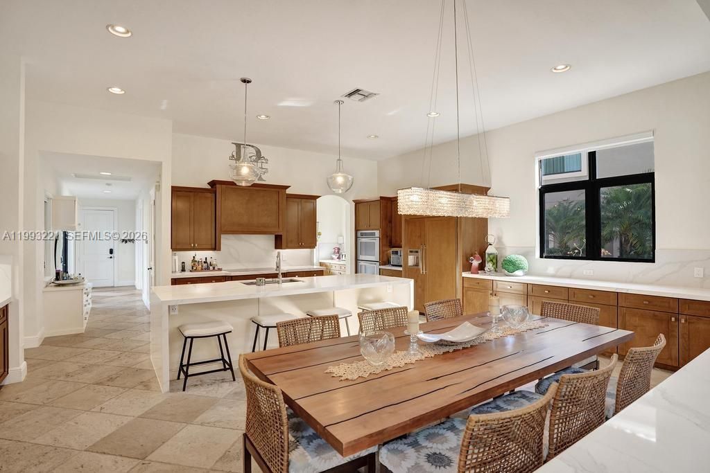 Image 14 of property listing at 10292 Emerson St, Parkland, FL 33076