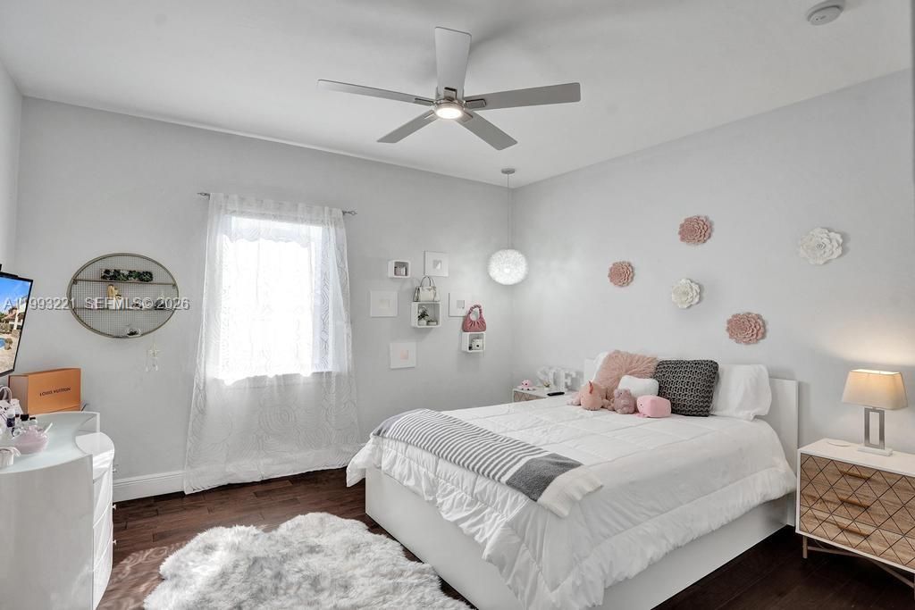 Image 33 of property listing at 10292 Emerson St, Parkland, FL 33076