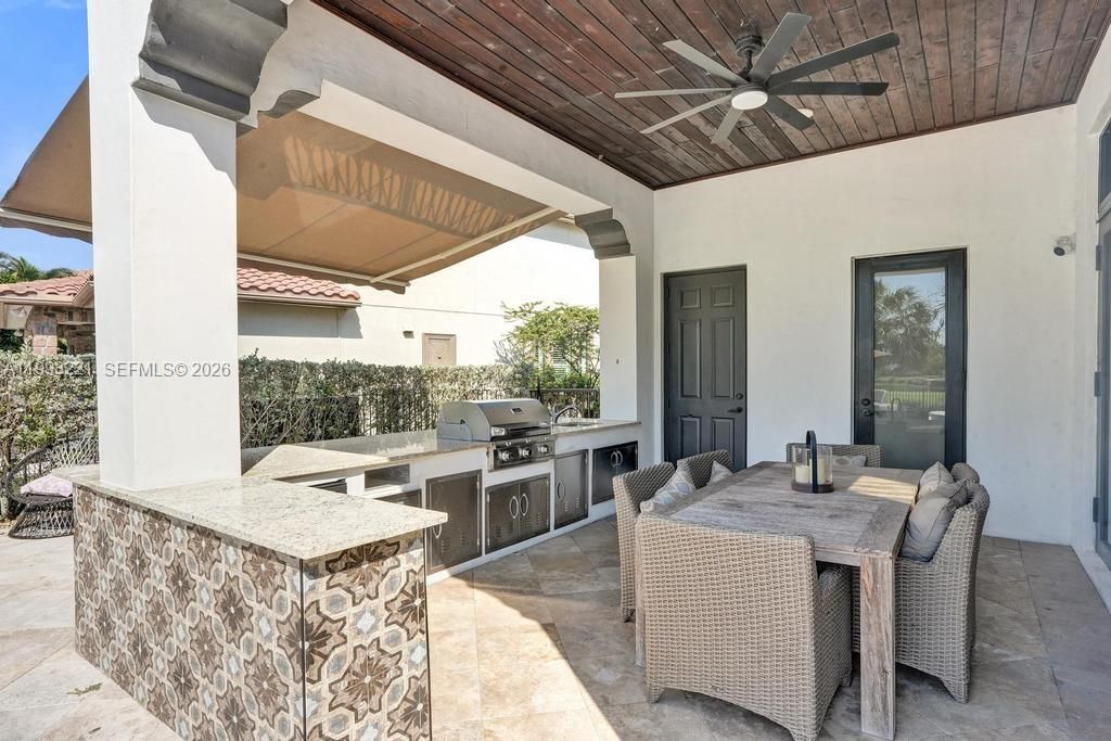 Image 45 of property listing at 10292 Emerson St, Parkland, FL 33076