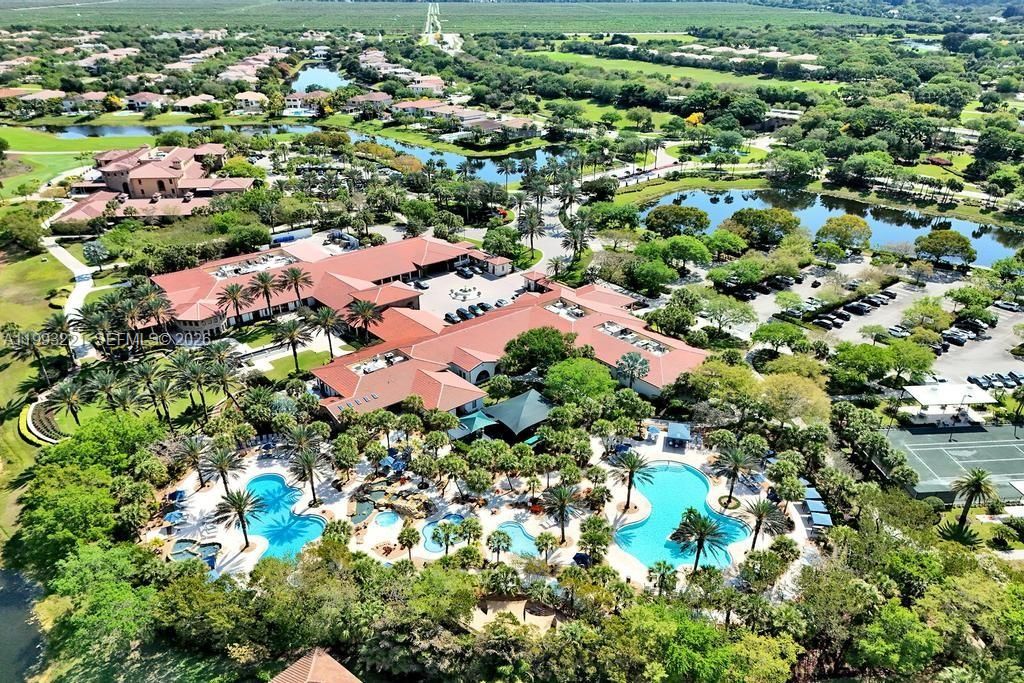 Image 54 of property listing at 10292 Emerson St, Parkland, FL 33076