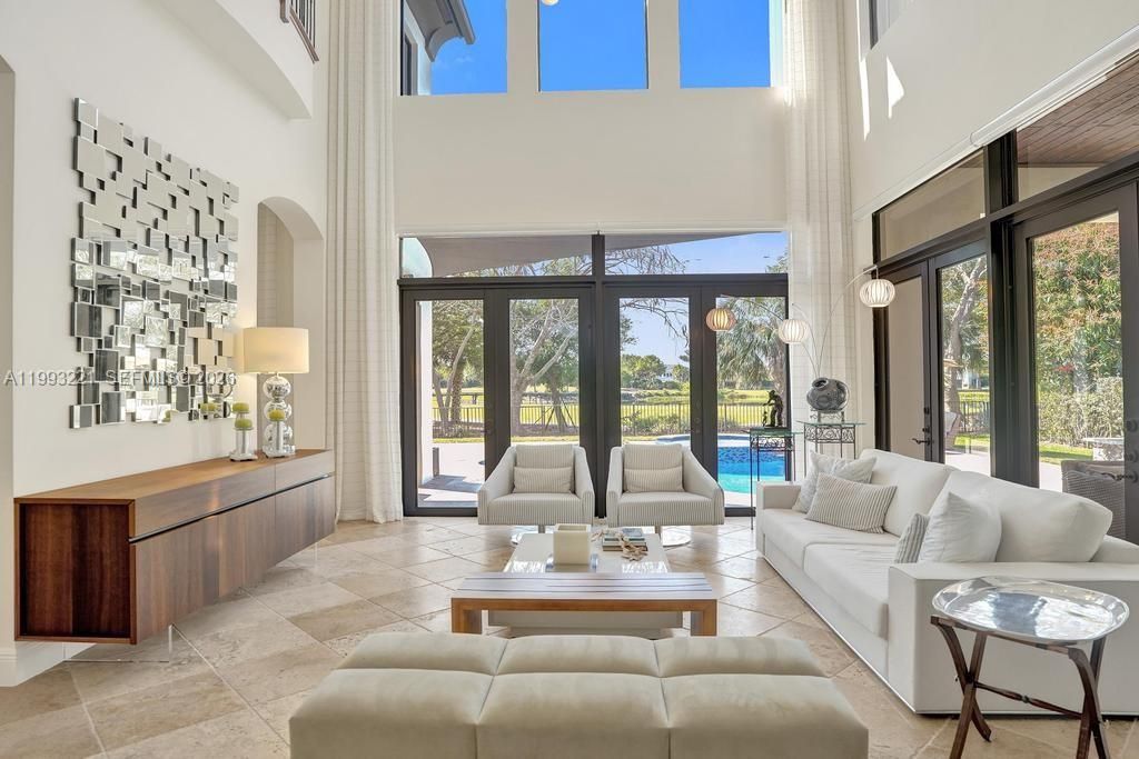 Image 6 of property listing at 10292 Emerson St, Parkland, FL 33076