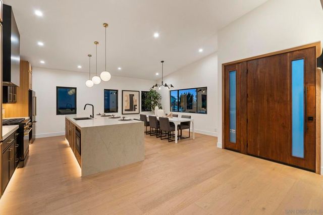 4419 Narragansett Ave, San Diego, CA 92107