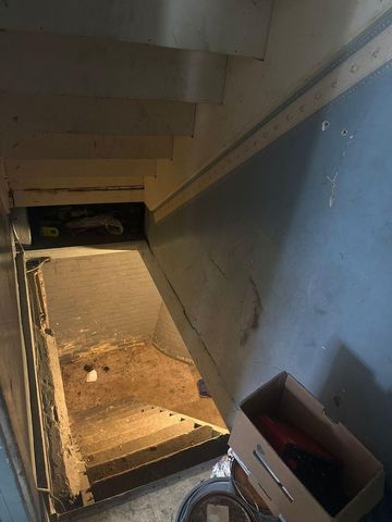 207 Mccollum Street, La Porte, IN 46350