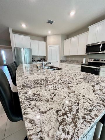 6853 SE 3RD LOOP, Ocala, FL 34472