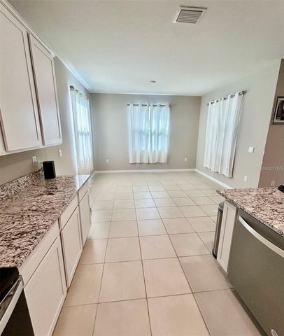 6853 SE 3RD LOOP, Ocala, FL 34472