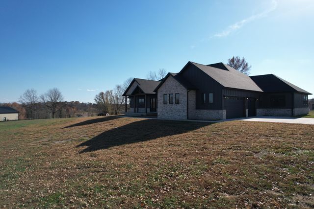 138 Brady Lane, Republic, MO 65738