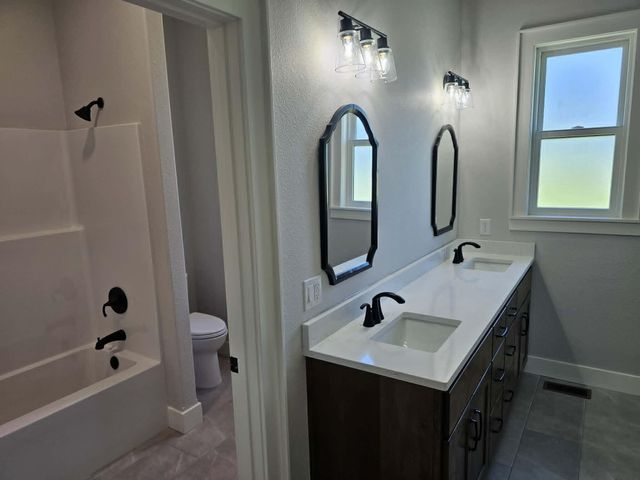 138 Brady Lane, Republic, MO 65738