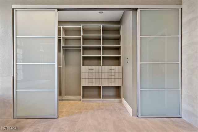 1999 Oliver Springs Street, Henderson, NV 89052