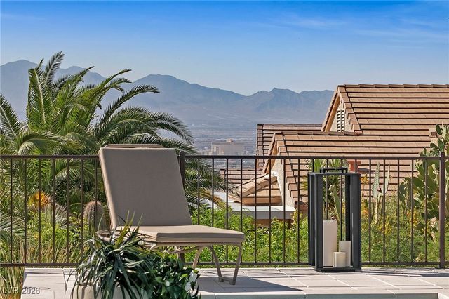 1999 Oliver Springs Street, Henderson, NV 89052