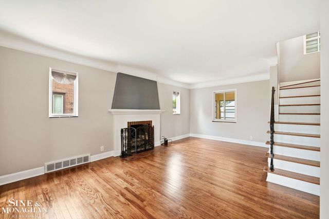 9155 Grayton Street, Detroit, MI 48224