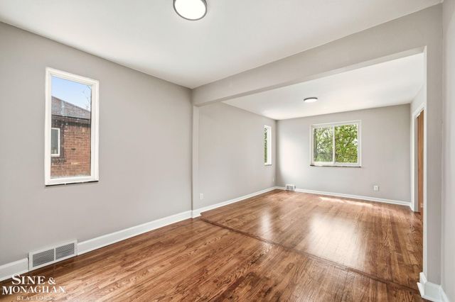 9155 Grayton Street, Detroit, MI 48224