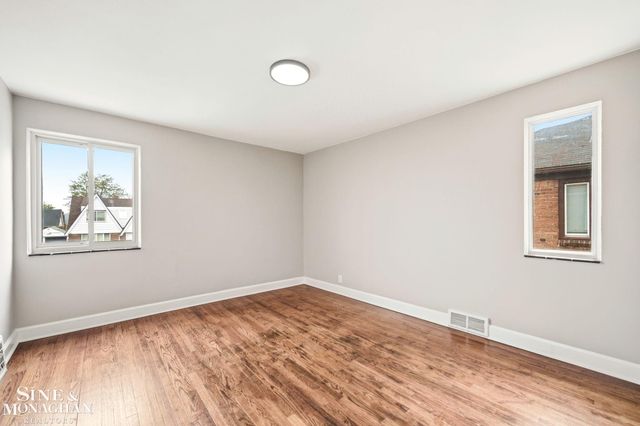 9155 Grayton Street, Detroit, MI 48224