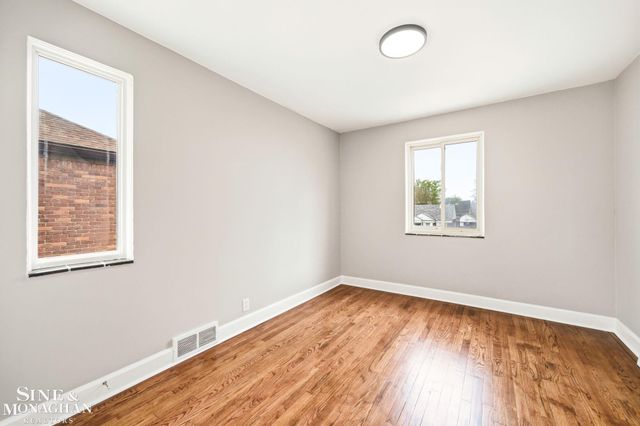 9155 Grayton Street, Detroit, MI 48224