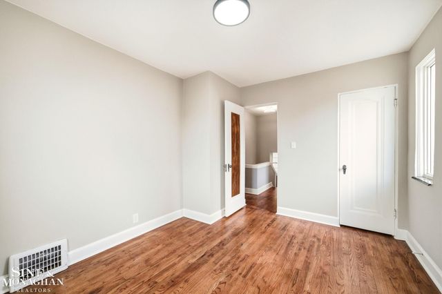 9155 Grayton Street, Detroit, MI 48224